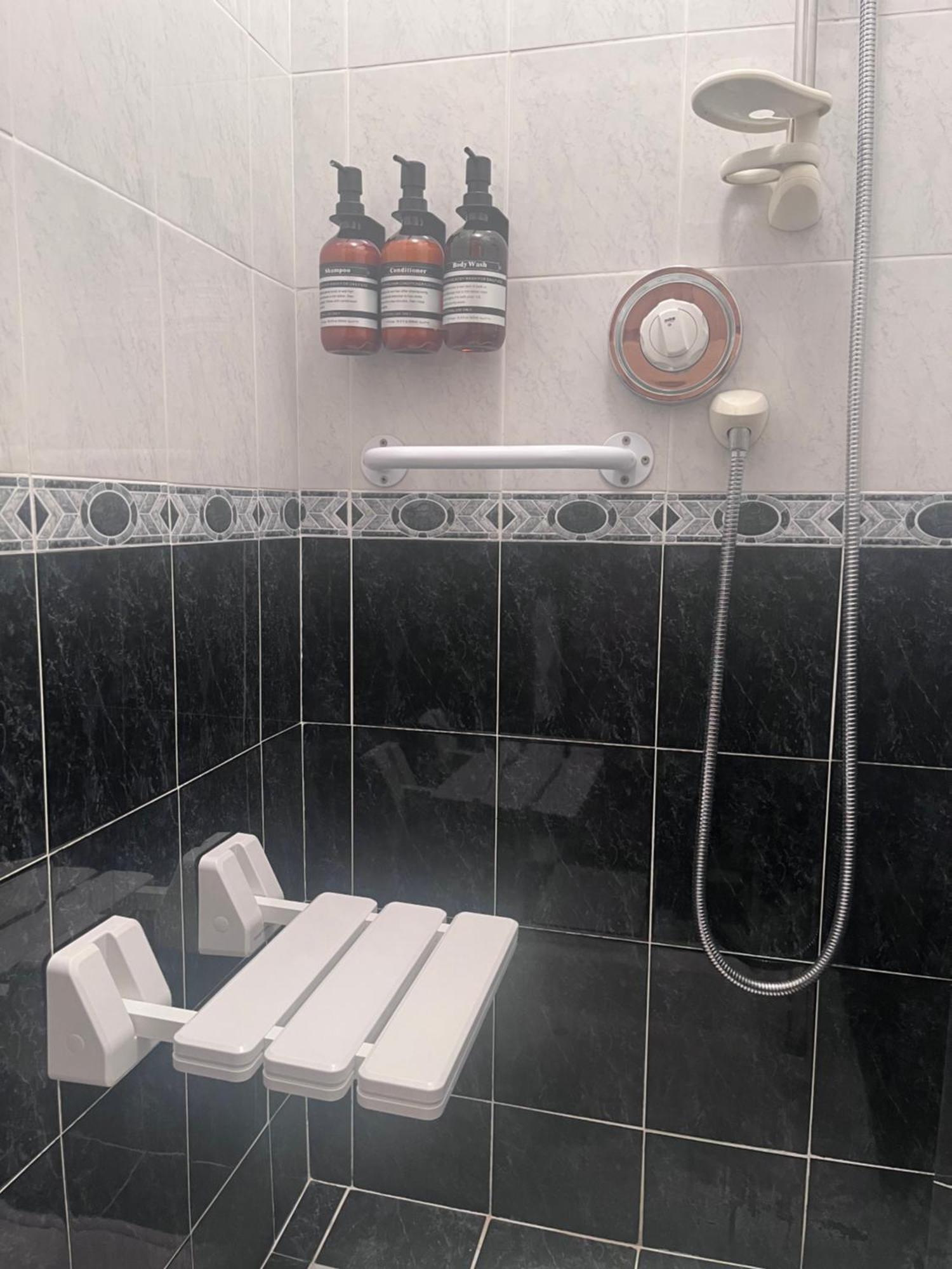 The Lodge Self Catering Castlerea Esterno foto